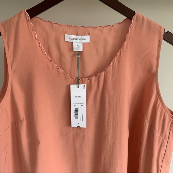 • NWT! [Liz Claiborne] Sleeveless Top • - Picture 2 of 11